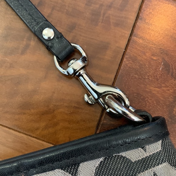 Coach purse - Picture 6 of 6